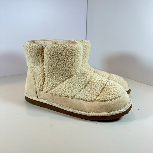 Old Navy Sherpa Boucle Boots Ankle Cozy Booties Women's 10 Cream Beige - Picture 1 of 10